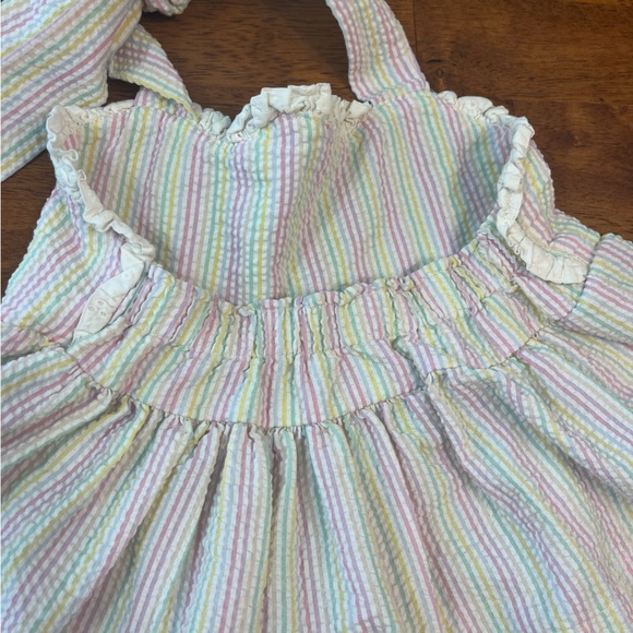 Alice Kathleen & Co. rainbow seersucker halter top scalloped edge size 4T - Picture 4 of 5